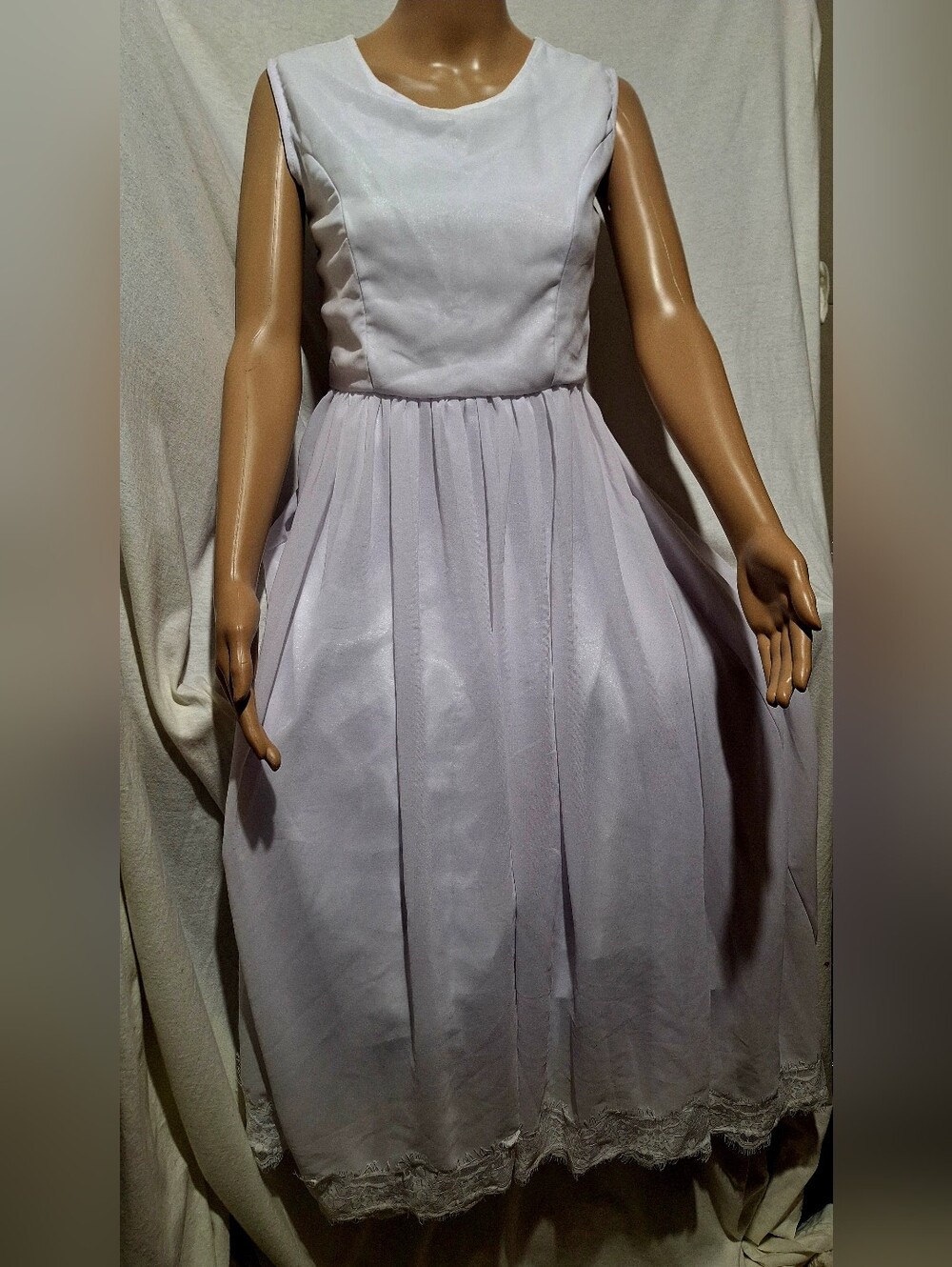 Classic Sleeveless  White Party Dress